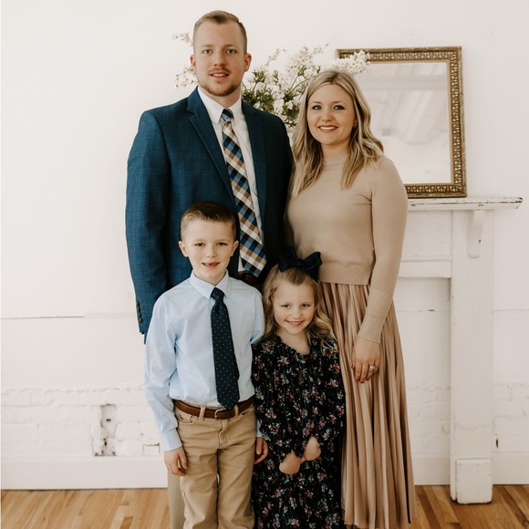 Meet your Posher, Noel - Picture 1 of 2